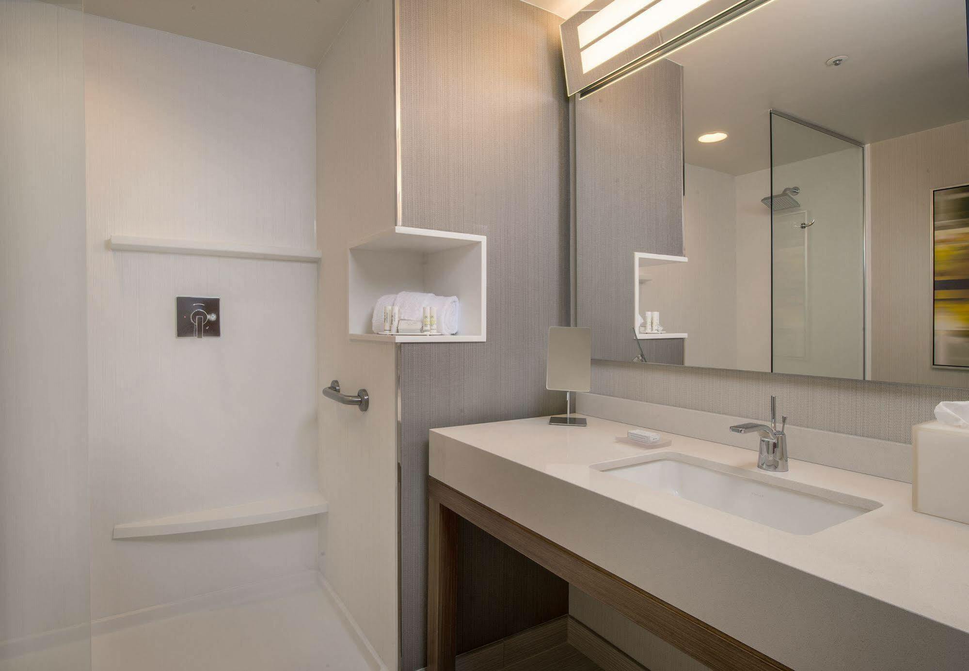 Courtyard By Marriott Reno Downtown/Riverfront Exteriör bild